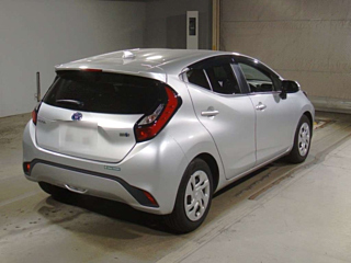 TOYOTA AQUA 2022