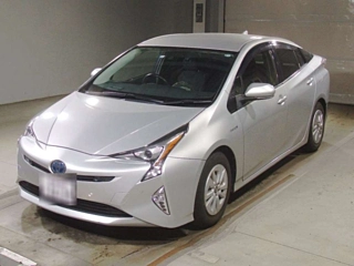 TOYOTA PRIUS 2017
