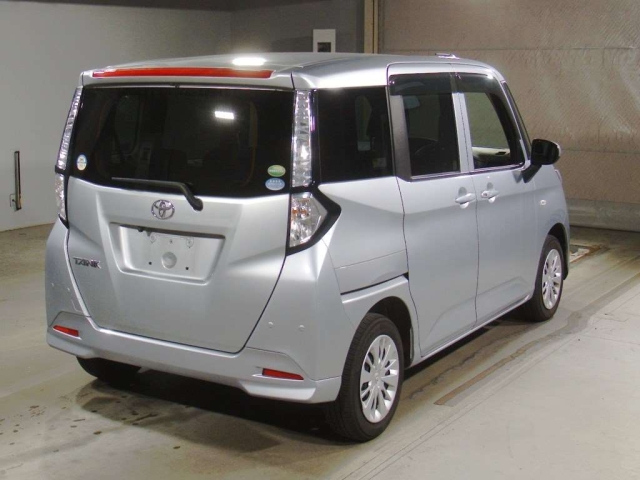 TOYOTA TANK 2020