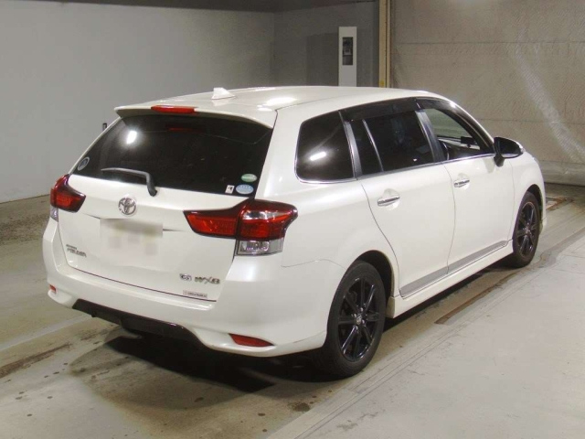 TOYOTA COROLLA FIELDER 2016