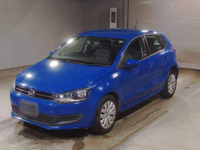VOLKSWAGEN POLO 2013