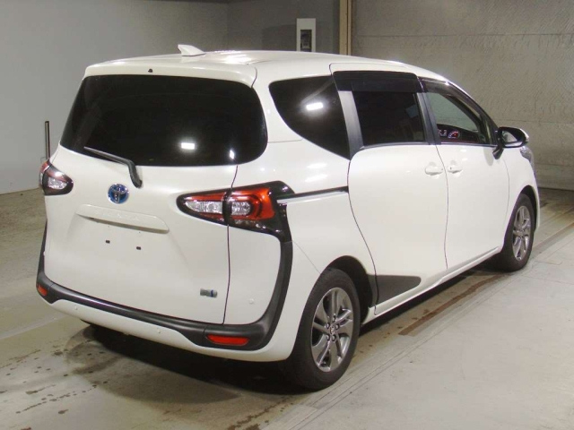 TOYOTA SIENTA 2021