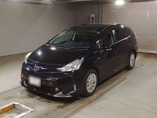 TOYOTA PRIUS ALPHA 2015