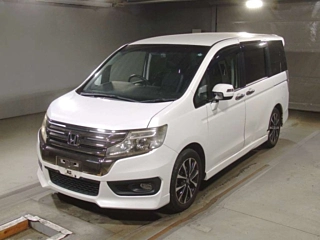 HONDA STEP WAGON 2013