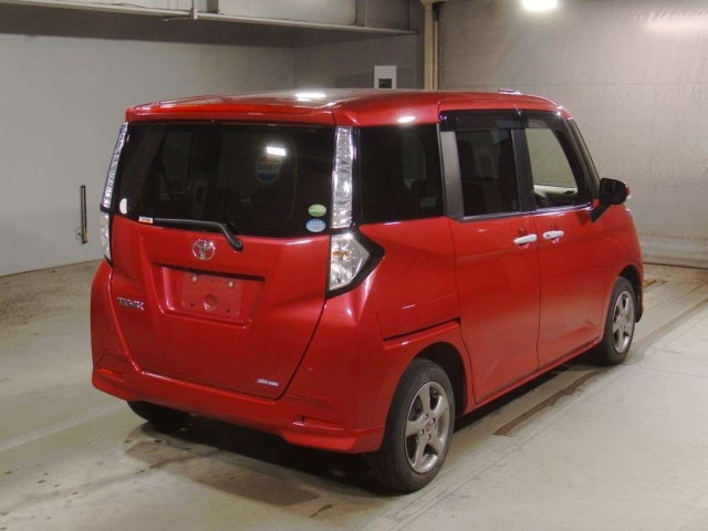 TOYOTA TANK 2018