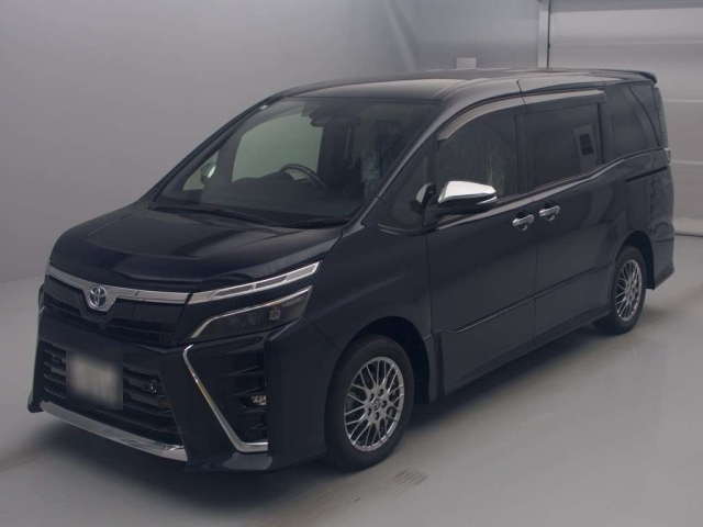TOYOTA VOXY 2021