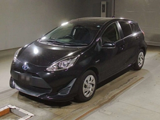 TOYOTA AQUA 2020