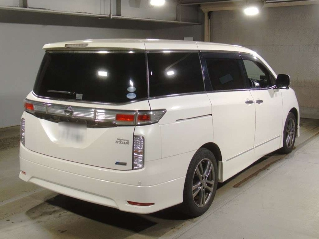 NISSAN ELGRAND 2013