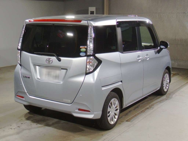 TOYOTA TANK 2018
