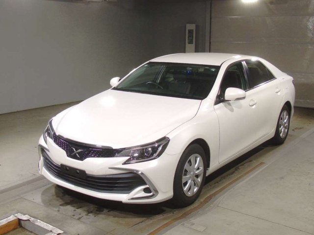 TOYOTA MARK X 2018