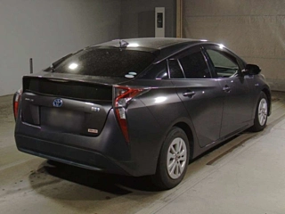TOYOTA PRIUS 2018