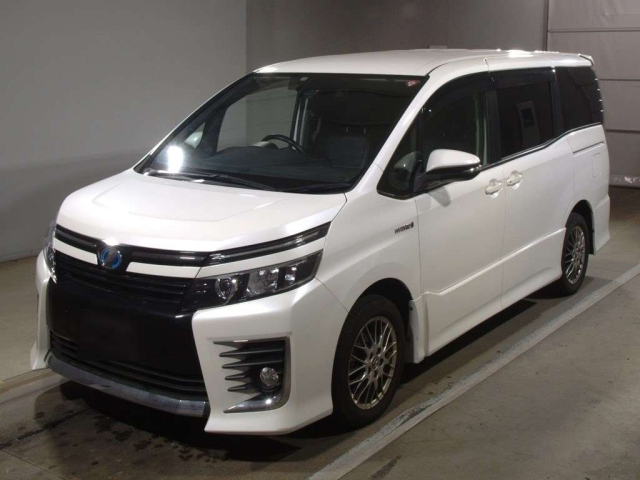TOYOTA VOXY 2016