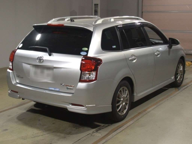 TOYOTA COROLLA FIELDER 2012