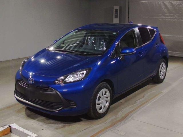TOYOTA AQUA 2022