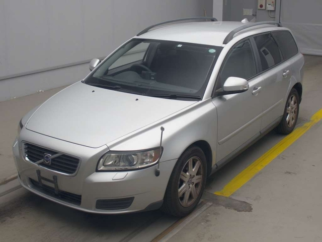 VOLVO V50 2009
