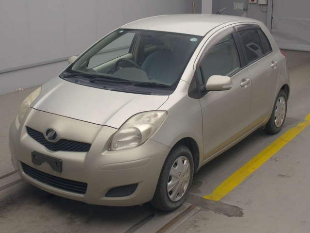TOYOTA VITZ 2009