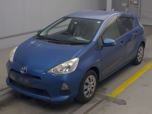 TOYOTA AQUA 2014