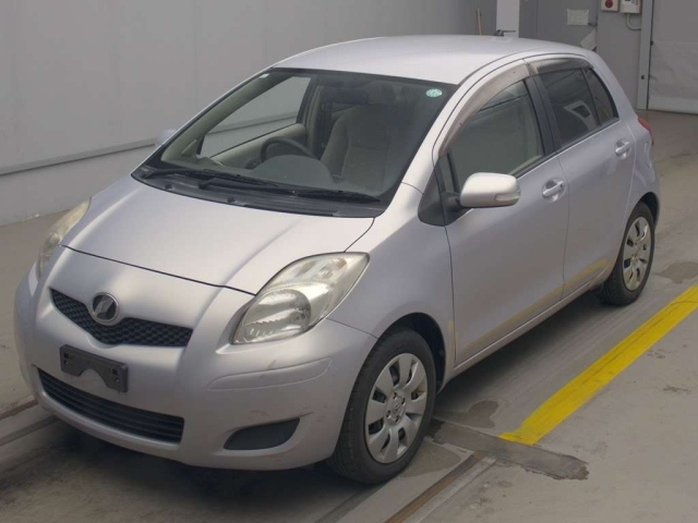 TOYOTA VITZ 2009