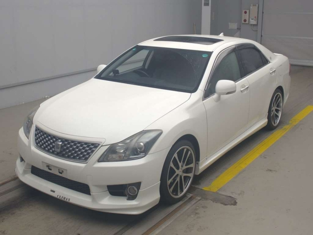 TOYOTA CROWN 2011