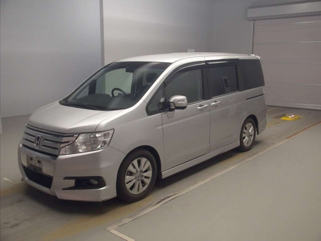 HONDA STEP WAGON 2010