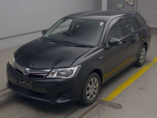 TOYOTA COROLLA FIELDER 2013