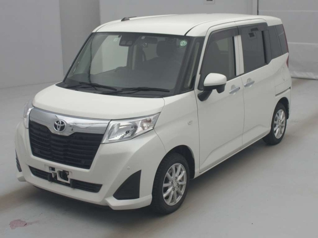 TOYOTA ROOMY 2020