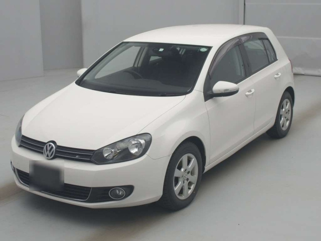 VOLKSWAGEN GOLF 2010