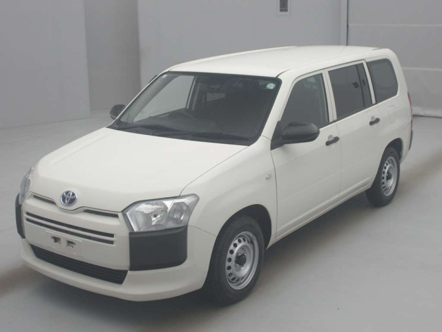 TOYOTA PROBOX 2022