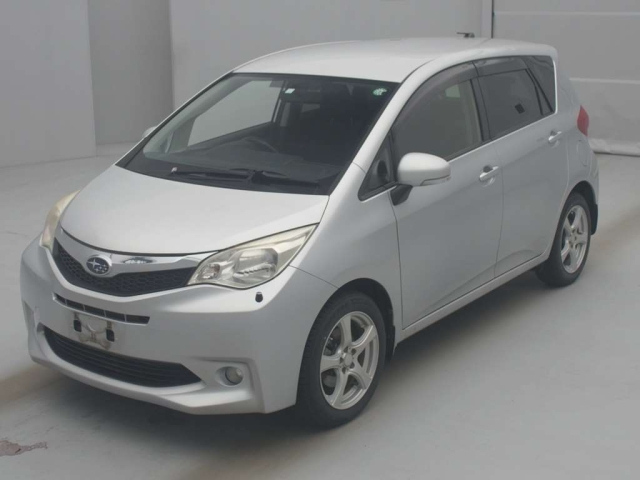 SUBARU TREZIA 2012