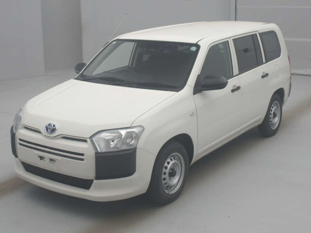 TOYOTA PROBOX 2022