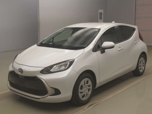 TOYOTA AQUA 2022