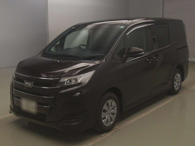 TOYOTA NOAH 2019