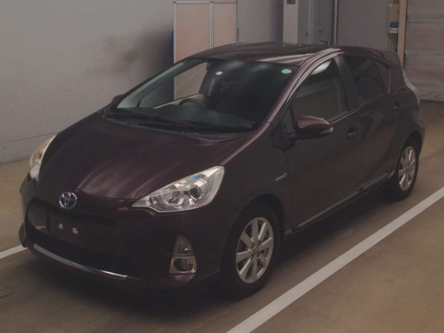TOYOTA AQUA 2014