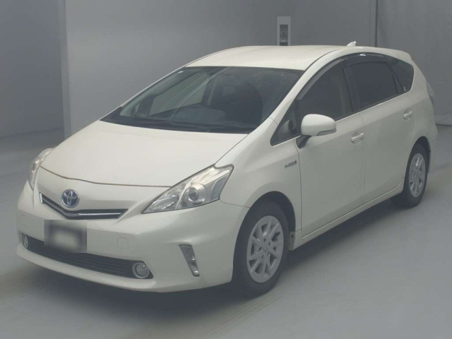 TOYOTA PRIUS ALPHA 2012