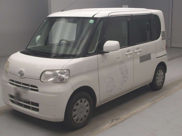 DAIHATSU TANTO 2009