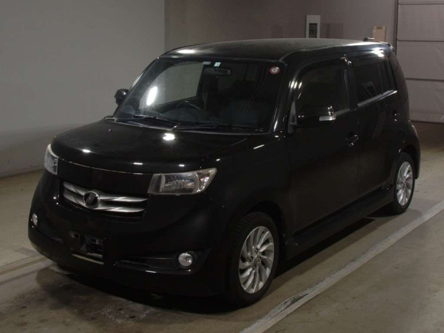 TOYOTA BB