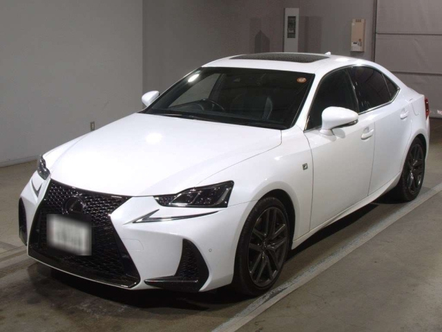 LEXUS IS 2020