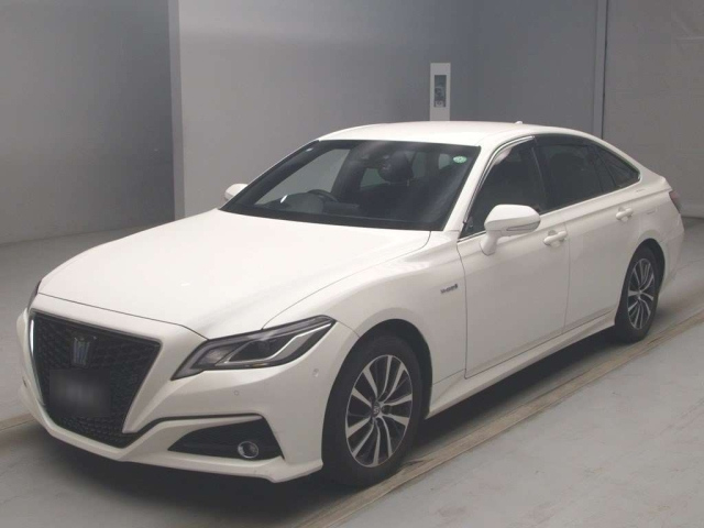 TOYOTA CROWN 2018