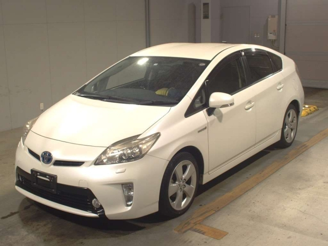 TOYOTA PRIUS 2014