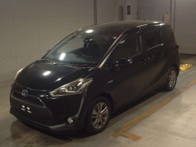 TOYOTA SIENTA 2016