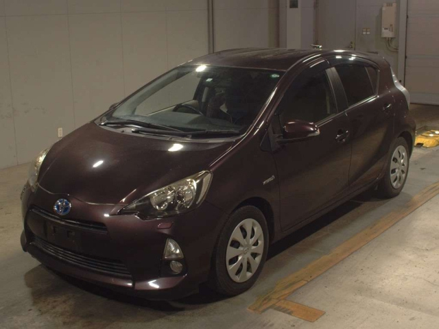 TOYOTA AQUA 2014