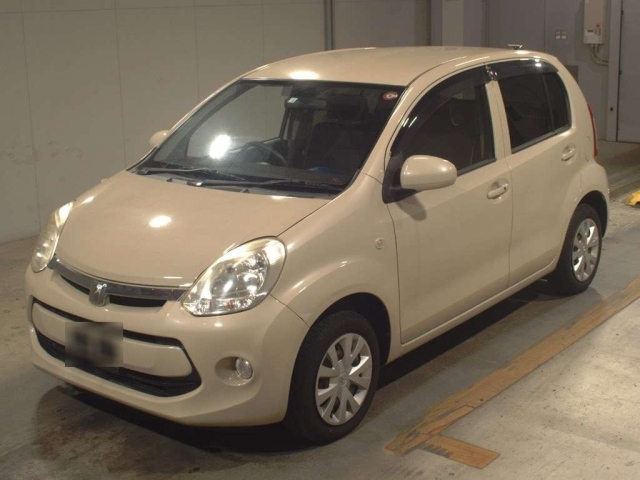TOYOTA PASSO 2016
