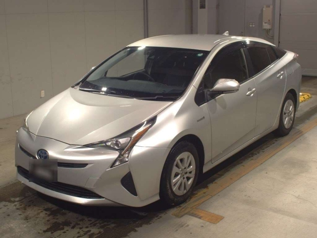 TOYOTA PRIUS 2017