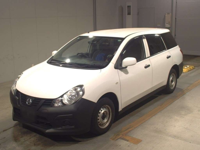NISSAN AD 2020