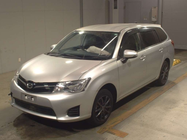 TOYOTA COROLLA FIELDER 2015