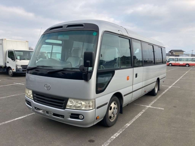 TOYOTA COASTER 2013