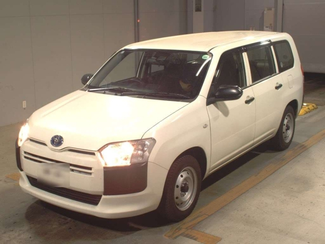 TOYOTA PROBOX 2022