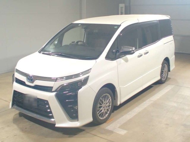 TOYOTA VOXY 2020