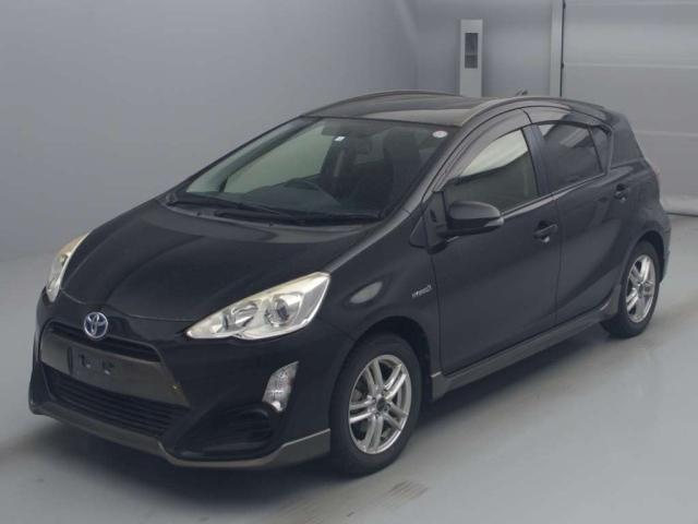 TOYOTA AQUA 2014