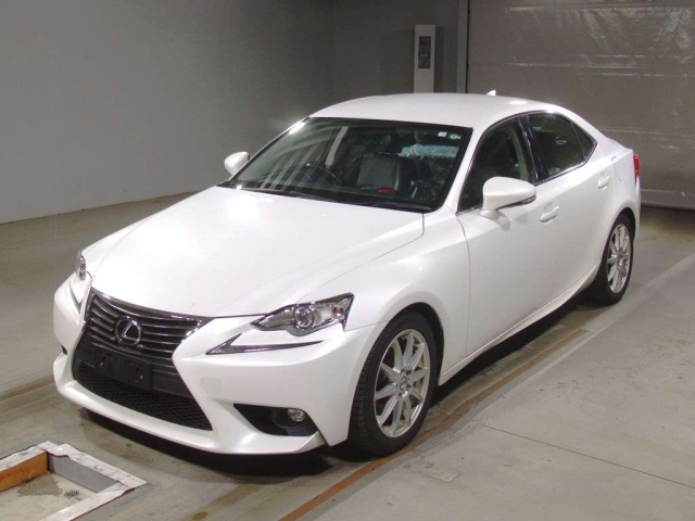 LEXUS IS 2016